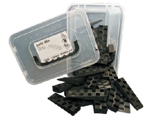 Box50 - kliny dachowe czarne